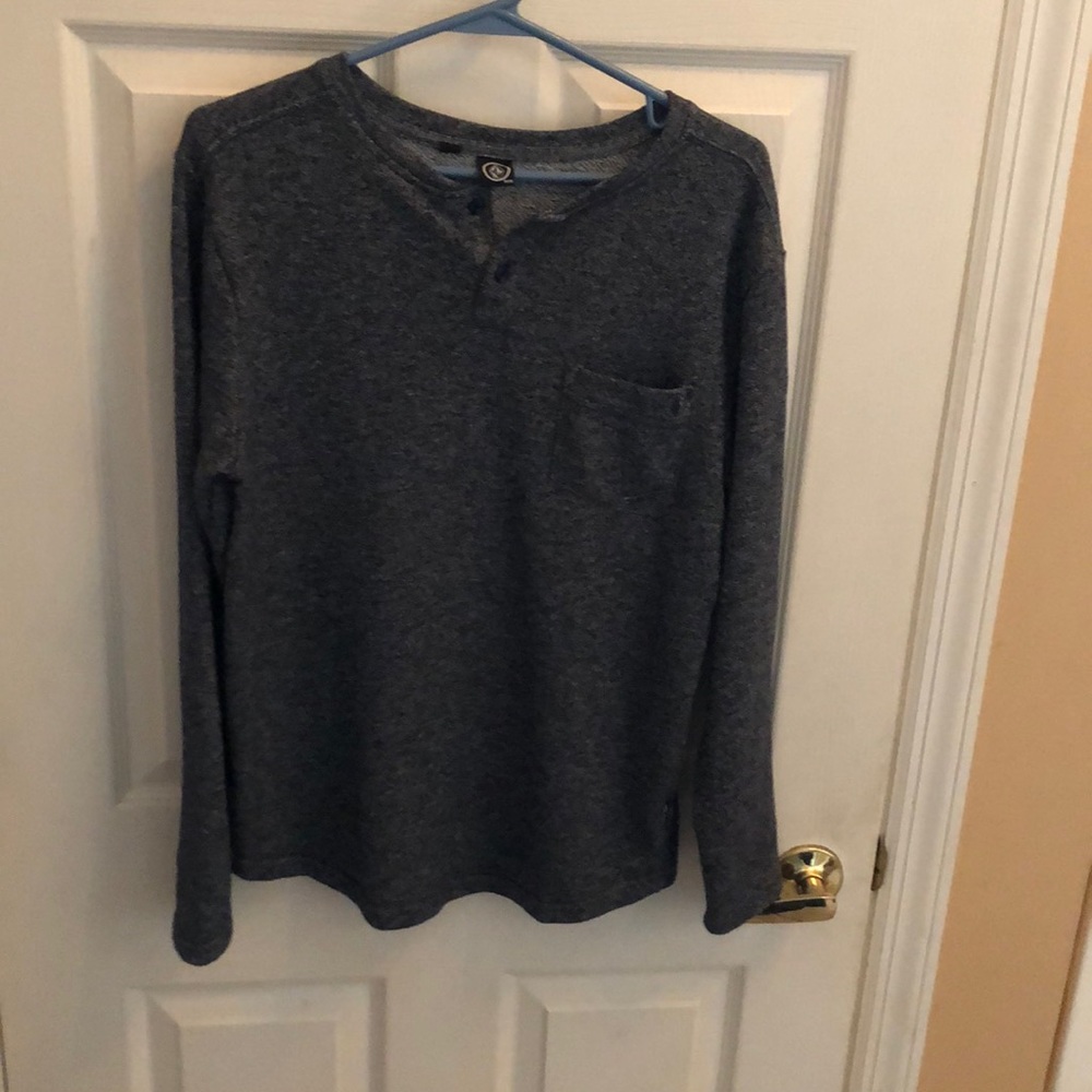 Volcom  Henley Style Top Sz Medium